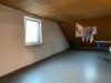 # Schicke Wohnung mit West-Balkon, EBK, Einzelgarage  - Frei: Mai 2022! - Dachboden für Wäsche